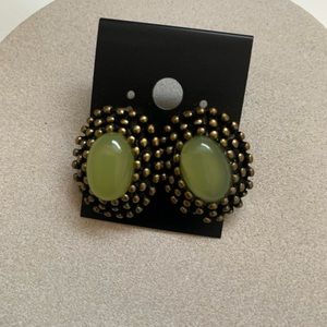 Vintage-looking Oval Earrings